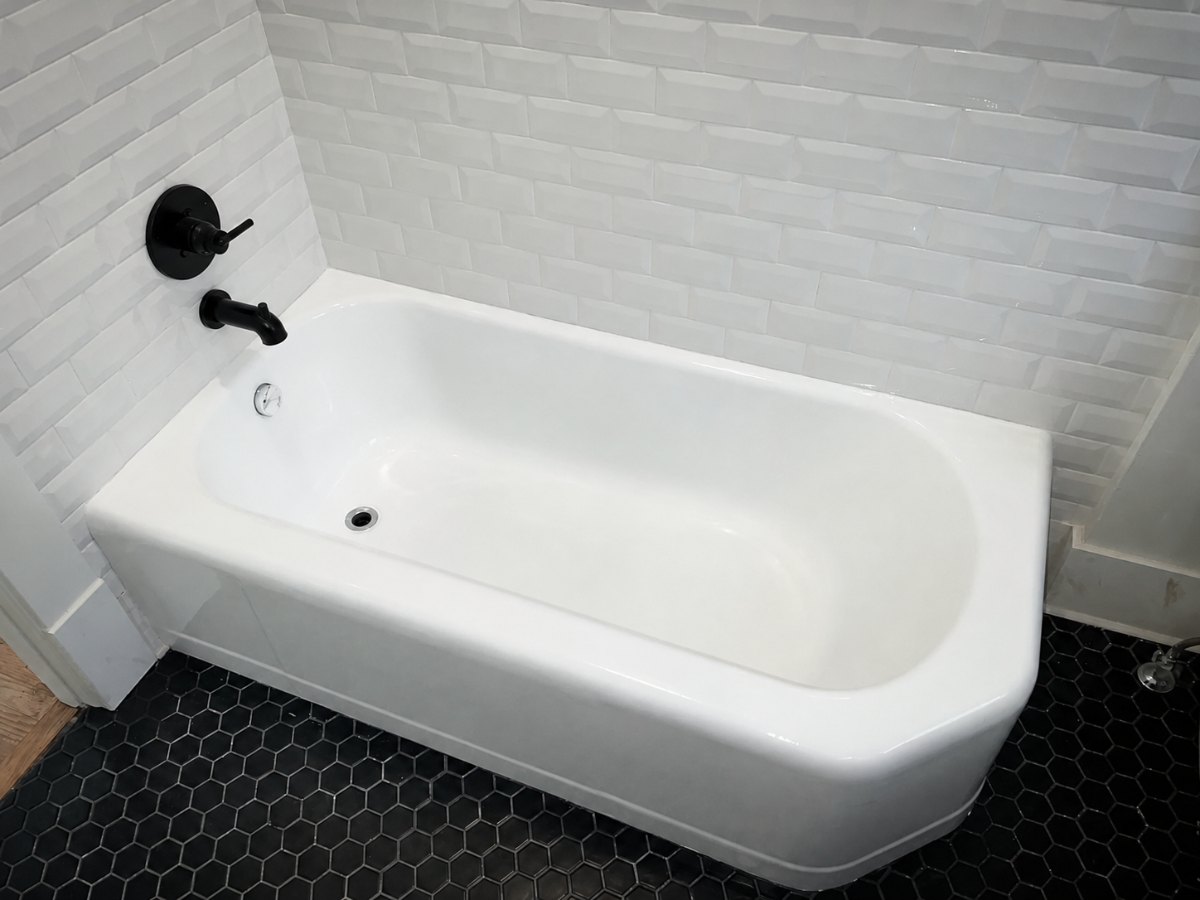 Bathtub after refinishing